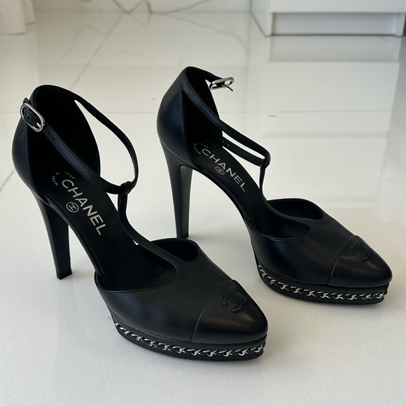 AUTHENTIC Black Leather Chanel Heels with Chain - Picture 1 of 5